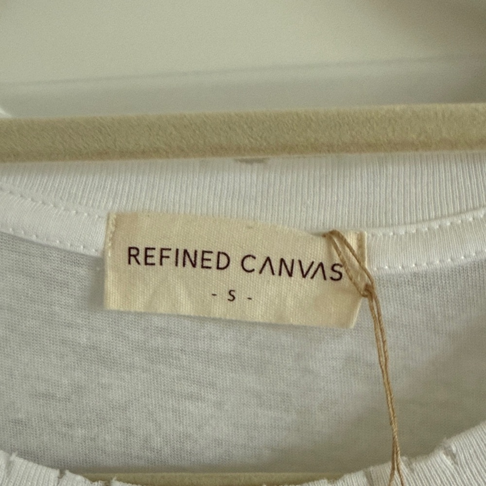 NWOT Refined Canvas American Cowboy Graphic Tee - White with Red & Blue Print - Picture 3 of 9